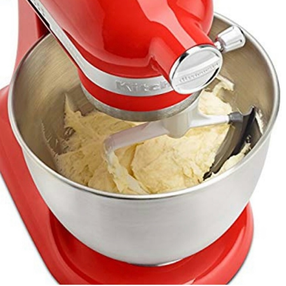 KitchenAid 3.5 Quart Tilt-Head Flex Edge Beater -